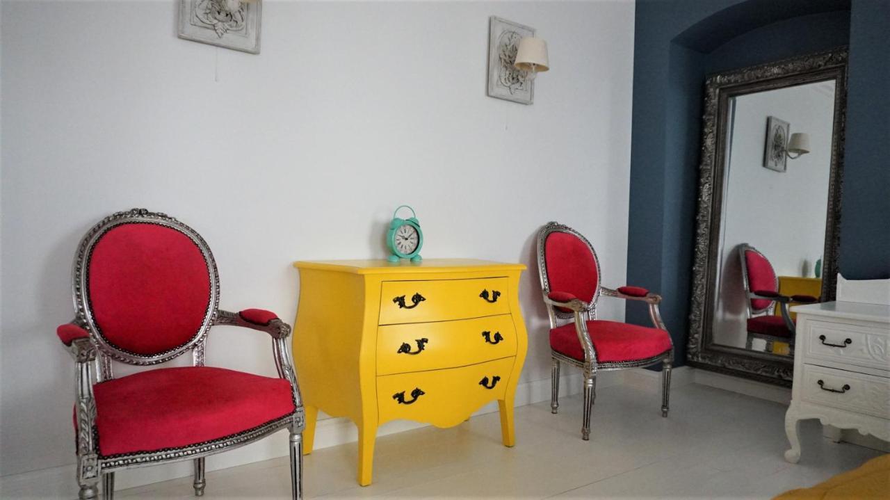 Shabby Chic - Apartment In The Heart Of Vilnius Old Town Dış mekan fotoğraf